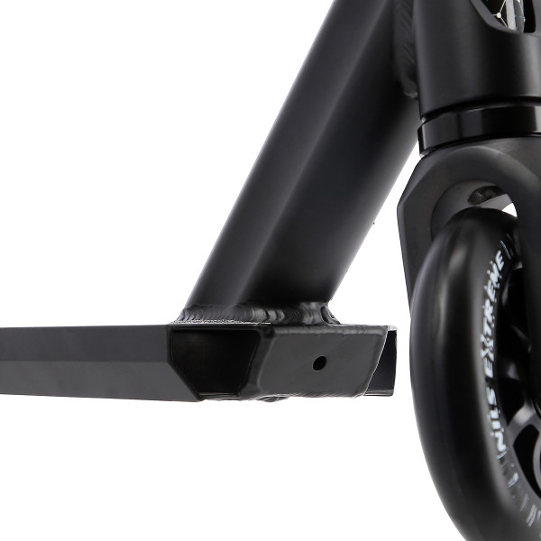 HS200 PRO SCOOTER NILS EXTREME