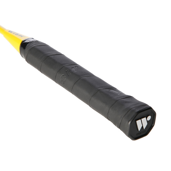 366K SET MIT BADMINTONSCHLÄGERN WISH