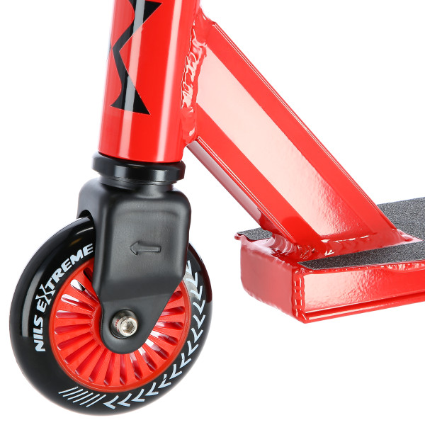 SCHWARZ-ROT STUNT ROLLER NILS EXTREME